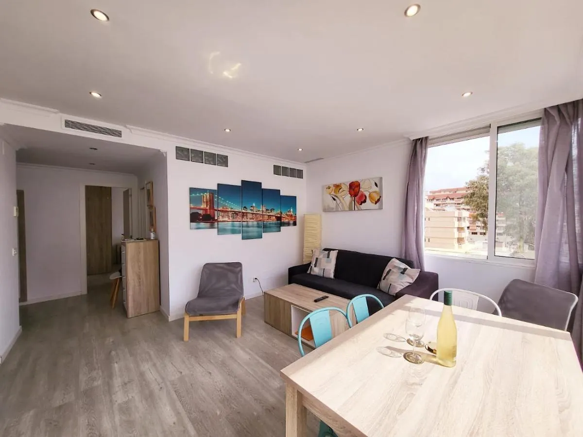 Stylish 3 Bedroom Penthouse In Marbella Centre With Large Pool Close To The Beach Appartamento